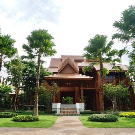 Vanasin Residence Tak Esterno foto