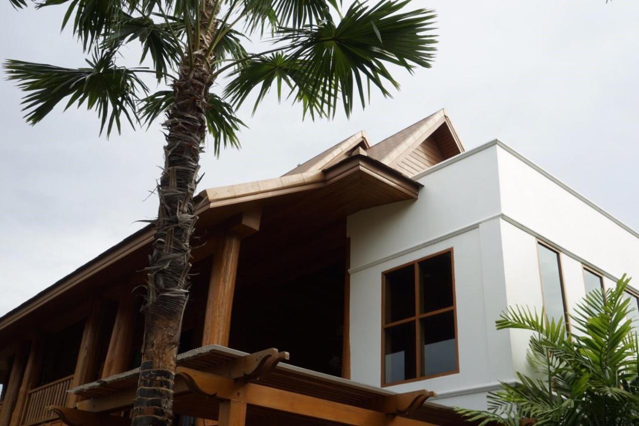 Vanasin Residence Tak Esterno foto