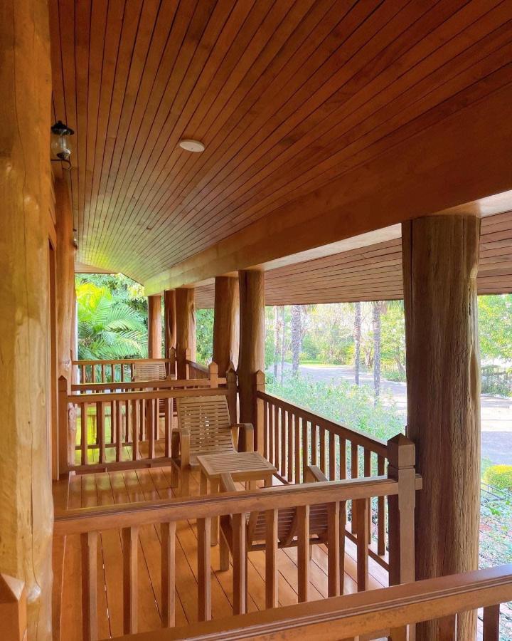 Vanasin Residence Tak Esterno foto