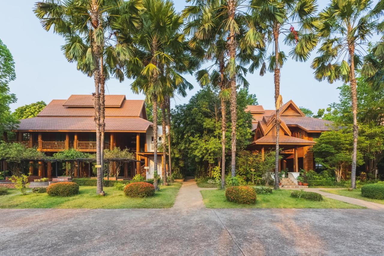 Vanasin Residence Tak Esterno foto