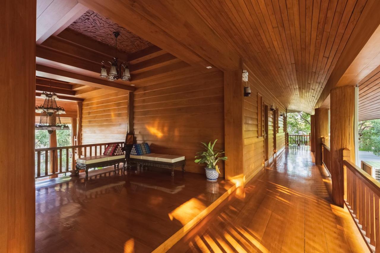 Vanasin Residence Tak Esterno foto
